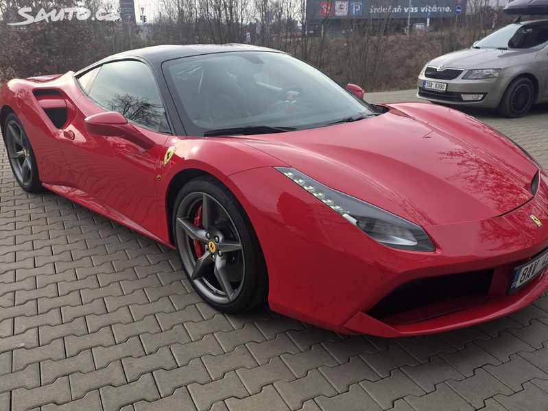 Ferrari 488, jako nové plný servis ZÁRUKA